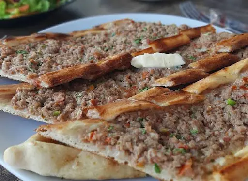 Çavdarhisar Kesmez Pide Salonu Halil Usta'nın Yeri 3