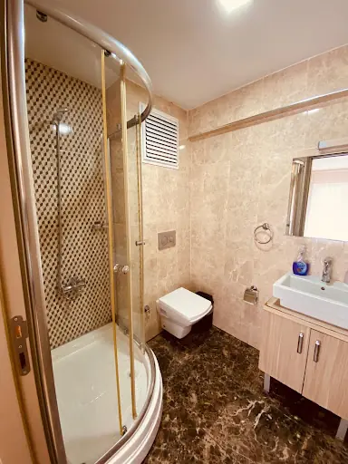 ROJ BAYAN KUAFÖR SALONU 3