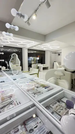 Beyza Yıldırım Hair & Makeup Studio 4