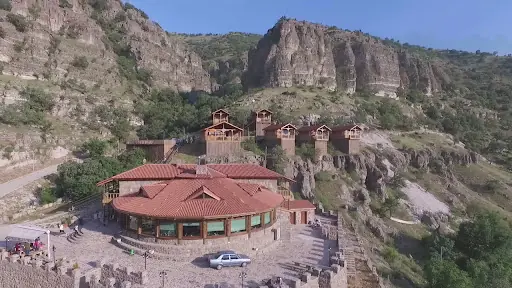 Seben Kayaevleri 3