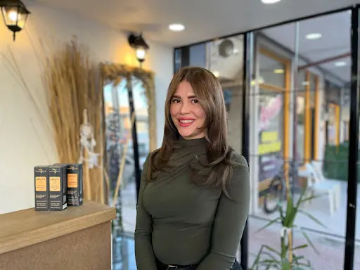 Özlem Atmacaoğlu make up artist and hair styling 4