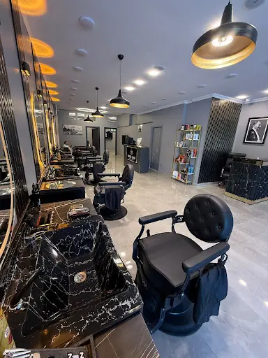 EMBE LUXE ERKEK KUAFÖRÜ 4