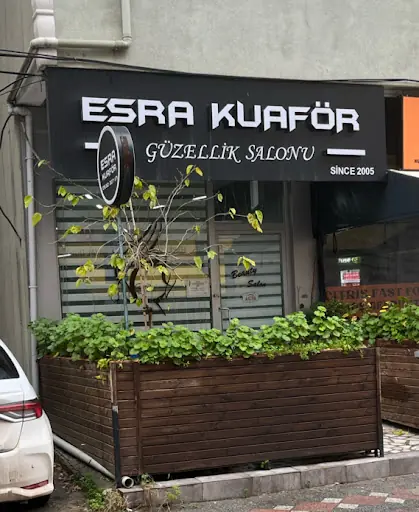 Esra Bayan kuaförü