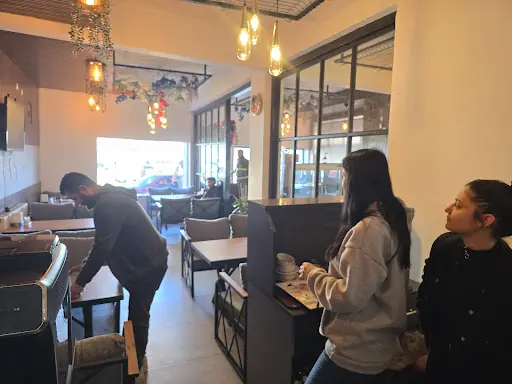 Konak cafe restaurant (Sarız) 4