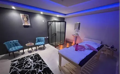 Z&S Spa Center 2
