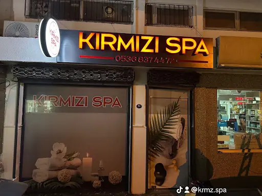 Kırmızı Spa Masaj Salonu