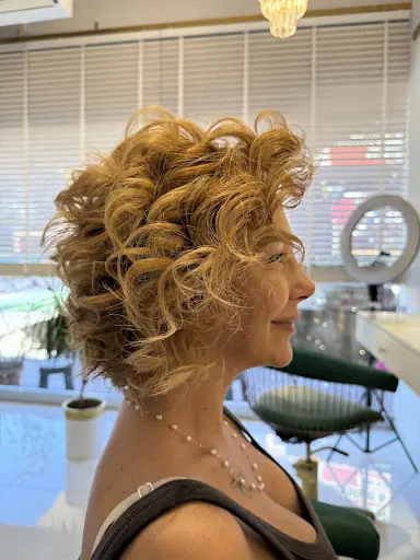Semra Yıldırım Hair Salon
