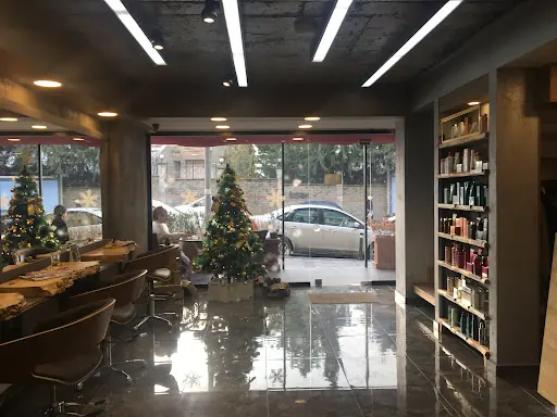 Yıldırım Keskin Erkek Kuaförü 4