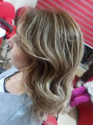 FATOŞ HAİR DRESSER & BEAUTY CENTER