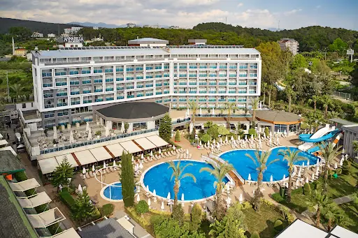 Oz Hotels Incekum Beach Resort