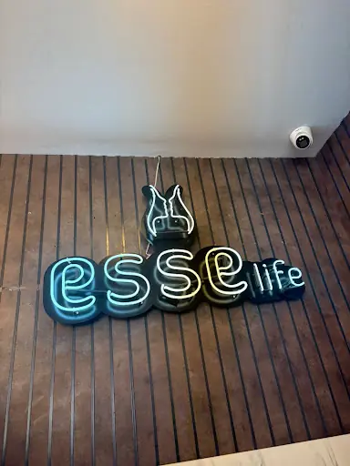 Esse Vip Mezitli Güzellik Merkezi 3