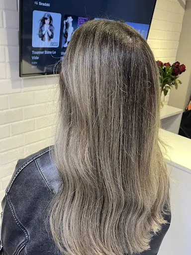 No.2 Hair And Make-up Studio 3