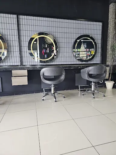 Salon Hakan 4
