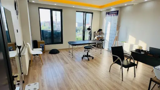 Kars Fizyoterapist Alihan Yıldırım