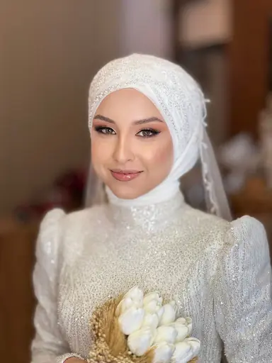 AZRA YURDSEVER KUAFÖR&GÜZELLİK SALONU 4
