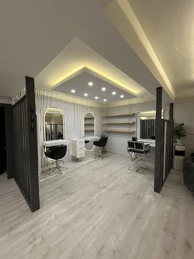 Maia Hair Beauty 3
