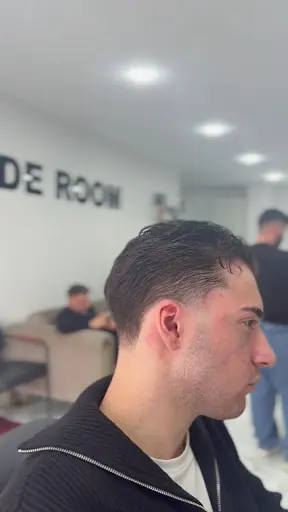 FADE ROOM 4