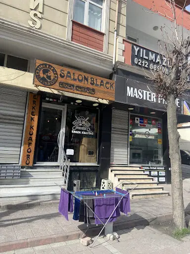 Salon Black Erkek Kuaförü