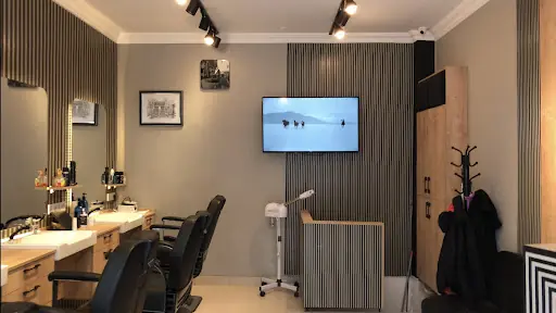 Salon Vedat – Tırnak / Nail Studio, Beşiktaş, İstanbul (4. fotoğraf)