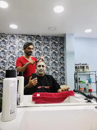 Selçuk Yılmaz Erkek Kuaförü 3