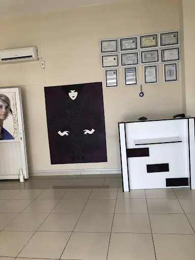 Mersin Beauty Lounge - Cilt Bakım & Protez Tırnak Studio 4