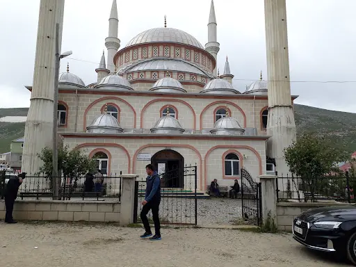 Kürtün Merkez Camii 5