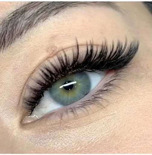Kuaför Şükrü – Tırnak / Nail Studio, İstanbul (2. fotoğraf)