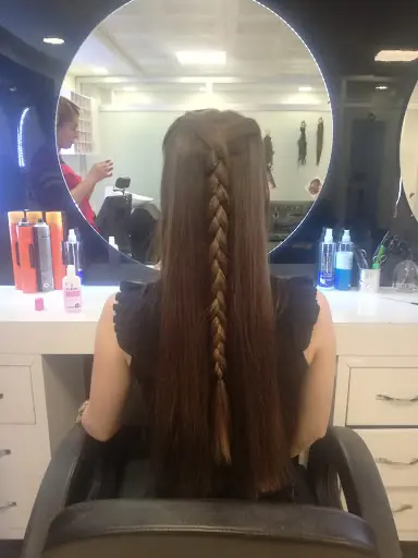 henna gelinlik bayan kuaför 2