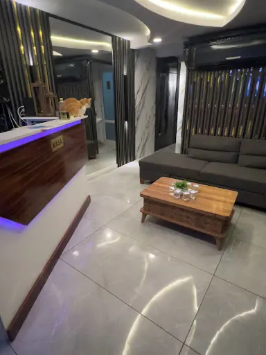 Julia Spa Massage 3