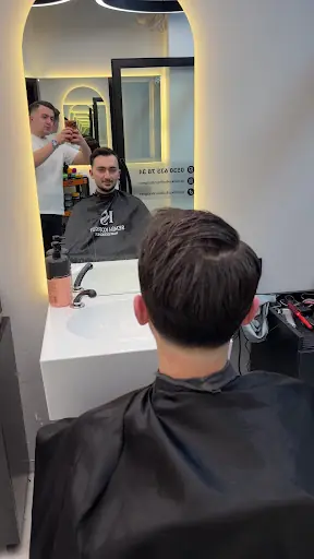 SEMİH KORKUT hair designer – Kuaför, İstanbul (3. fotoğraf)