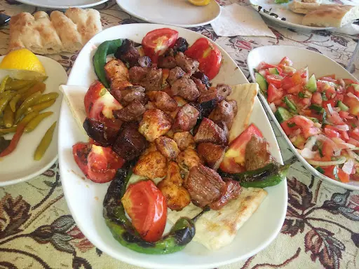 Erkekoğlu Dinlenme Tesisleri 4