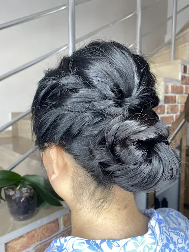 ZEYNEP GÖKSU KUAFÖR SALONU 2