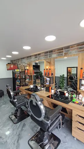 Altın Makas Erkek Kuaförü