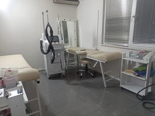 AİSHWA BEAUTY CENTER 4