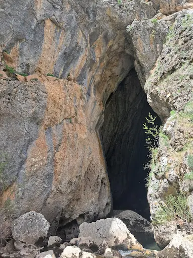 Körük İni Mağarası