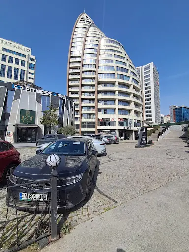 SAFİ ESPADON – Diğer (Güzellik), İstanbul