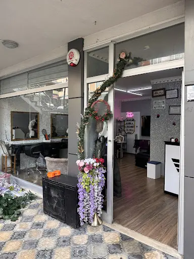 Aura güzellik ve kuaför salonu