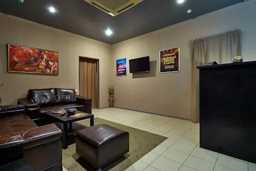Эротический массаж Spa House 24