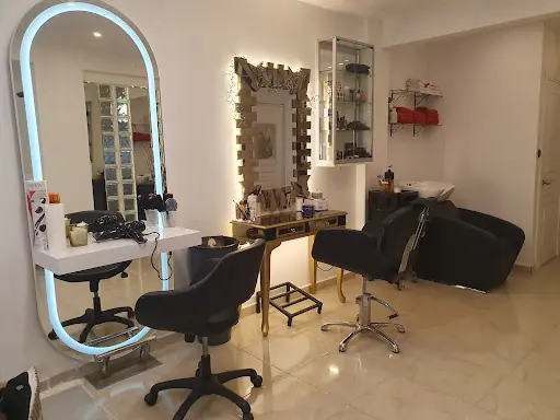 Kenan Kuaför ve Güzellik Salonu (Bay/Bayan/Solarium)