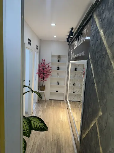 CLEAN BEAUTY GÜZELLİK MERKEZİ 3
