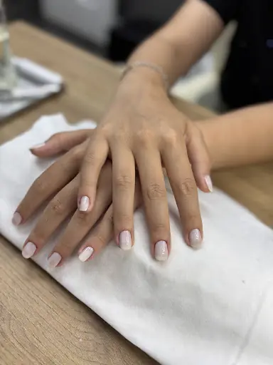 İzmir Üçyol Bayan Kuaför Volkan Hair Stylist / Gelin Saç Makyaj / Keratin Brezilya Fönü / Perma / Ağda Sir