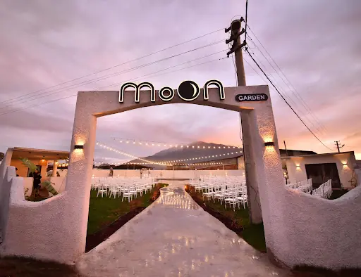 Moon GardeN