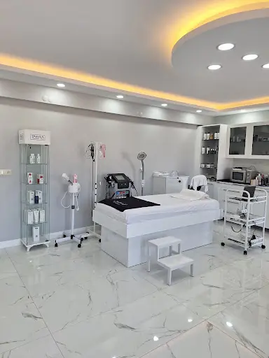 KRİSTAL BEAUTY CENTER
