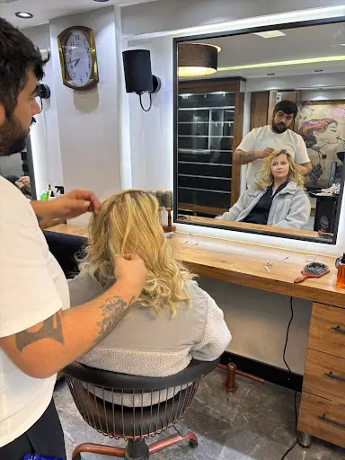 KUAFÖR AKIN SAÇ TASARIM