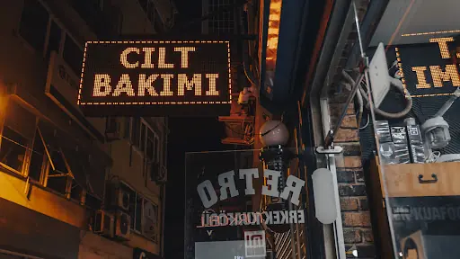 Retro Erkek Kuaförü