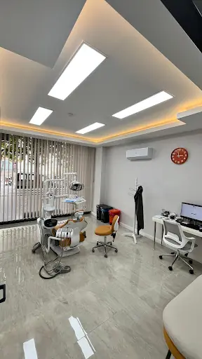 Dent Divan Ağız ve Diş Sağlığı Polikliniği