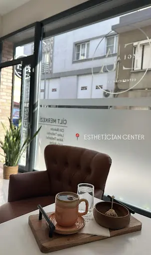 Ezgi Akgöl Esthetician Center 4