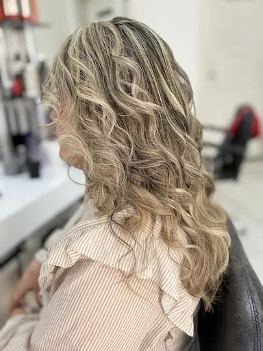 SIBEL BAYAN KUAFÖR