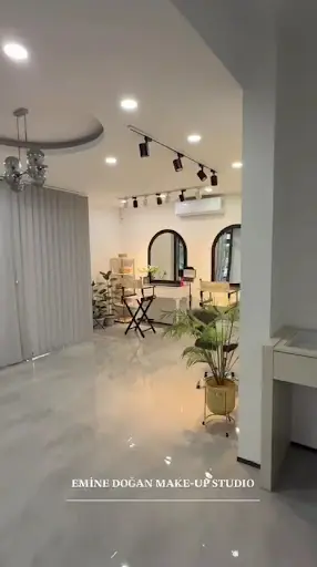 Emine Doğan Makeup Studio 3