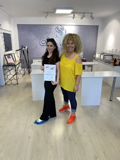 Sevgi önel.Akademi – Tırnak / Nail Studio, İstanbul (4. fotoğraf)